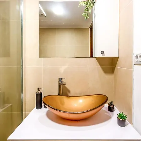 דירה Cosy And Tiny