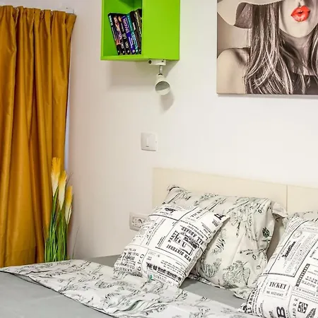 Cosy And Tiny Bukurešť