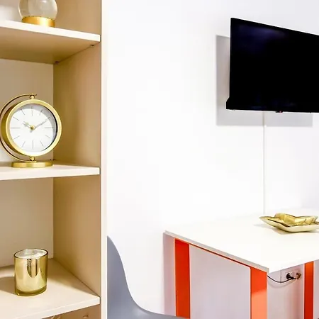 דירה Cosy And Tiny