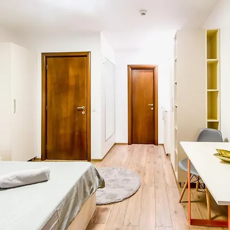 Cosy And Tiny בוקרשט