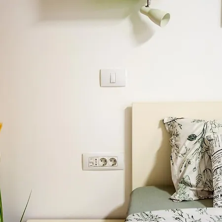 Cosy And Tiny *