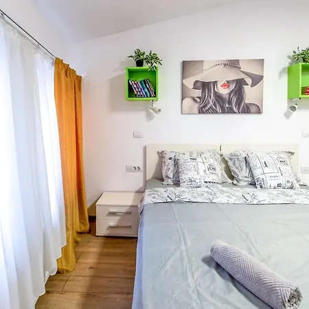 Cosy And Tiny בוקרשט